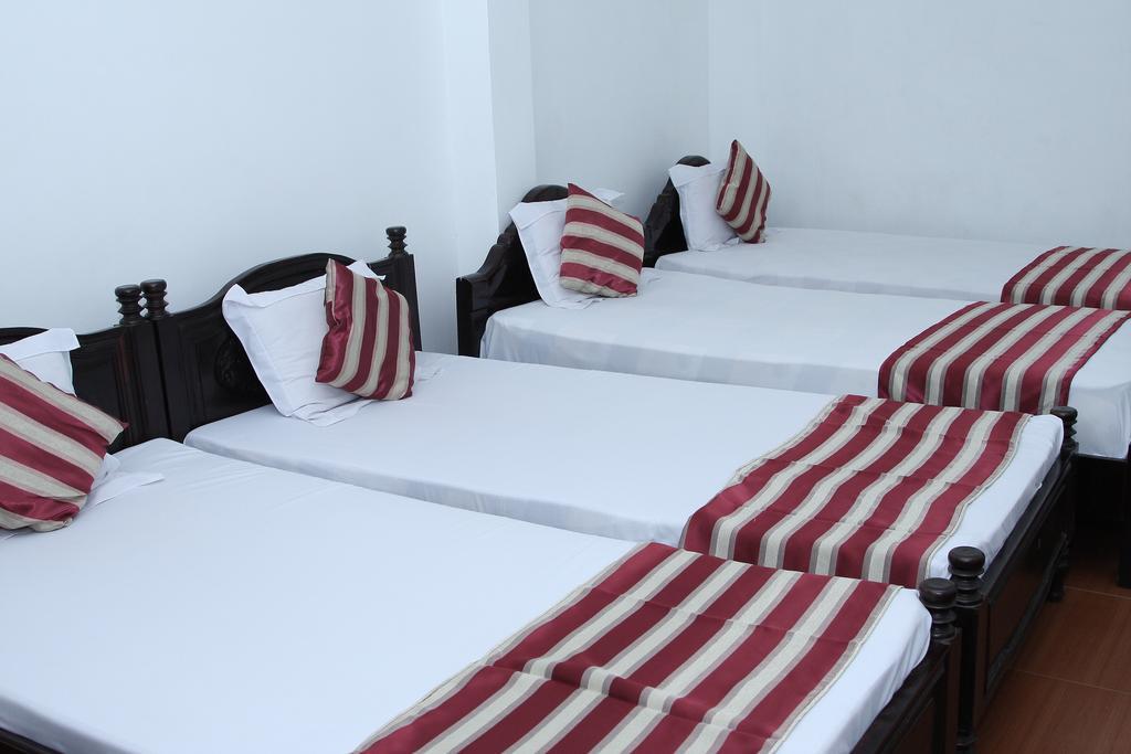 Hoang Cuong Hotel Hanoi Exterior photo